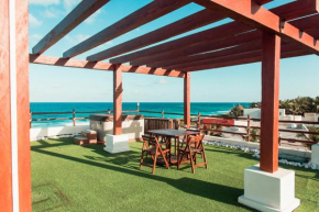 ISLA MUJERES MAYAKITA LUXURY VILLA with ROOFTOP JACUZZI